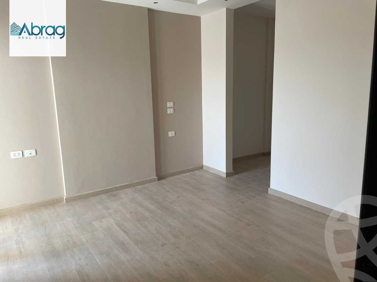 https://aqarmap.com.eg/en/listing/4296444-for-sale-cairo-new-cairo-compounds-the-address-east