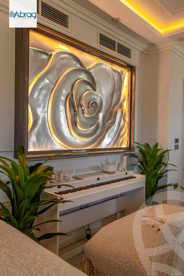 https://aqarmap.com.eg/ar/listing/5280144-for-sale-cairo-el-sheikh-zayed-city-compounds-kmbwnd-wyst-twn-swdyk