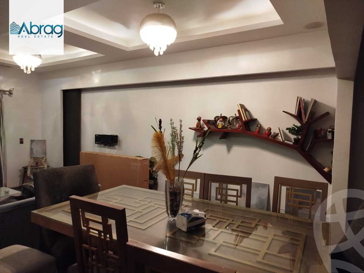https://aqarmap.com.eg/en/listing/5298632-for-sale-cairo-el-sheikh-zayed-city-compounds-el-khamayel