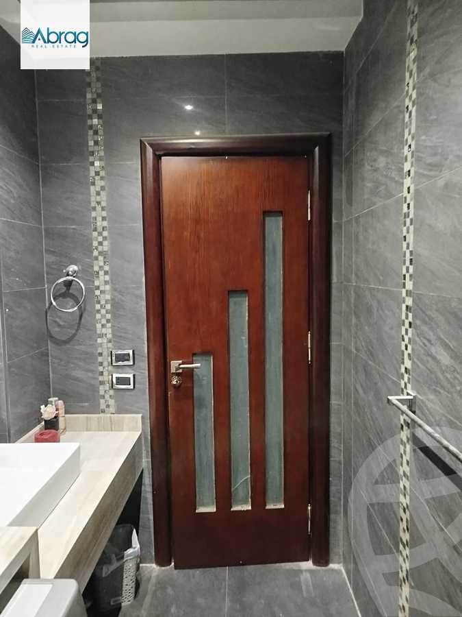 https://aqarmap.com.eg/en/listing/5298632-for-sale-cairo-el-sheikh-zayed-city-compounds-el-khamayel