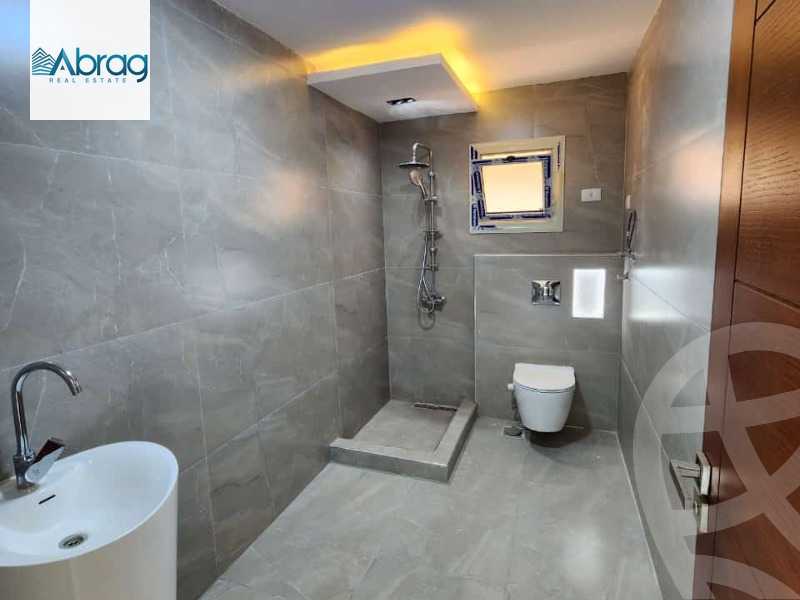 https://aqarmap.com.eg/en/listing/5405150-for-sale-cairo-el-sheikh-zayed-city-compounds-el-khamayel