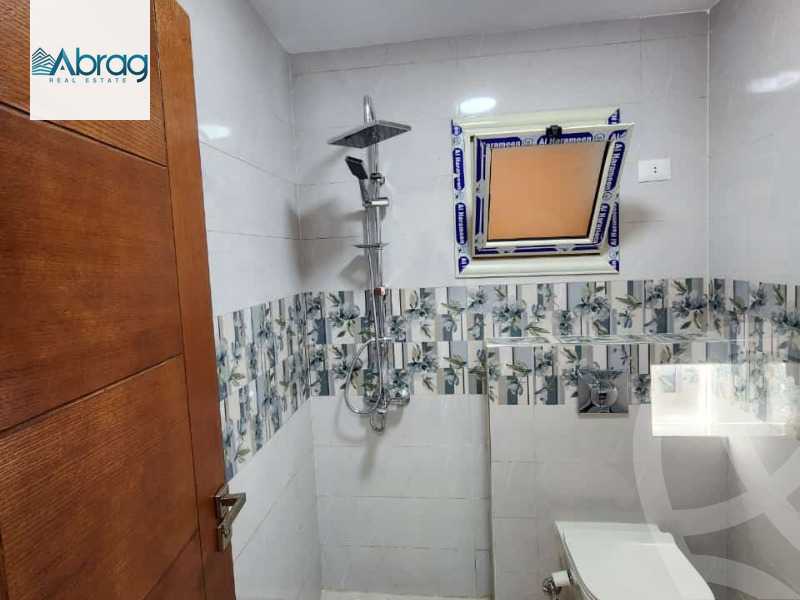 https://aqarmap.com.eg/en/listing/5405150-for-sale-cairo-el-sheikh-zayed-city-compounds-el-khamayel