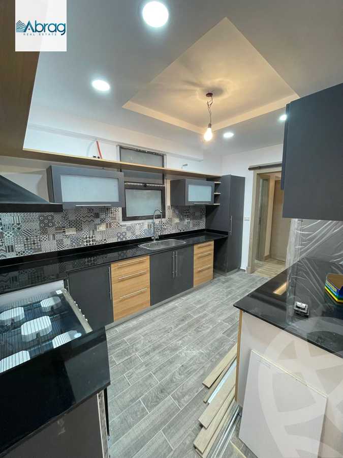 https://aqarmap.com.eg/en/listing/5578497-for-sale-cairo-el-sheikh-zayed-city-compounds-kmbwnd-wyst-twn-swdyk