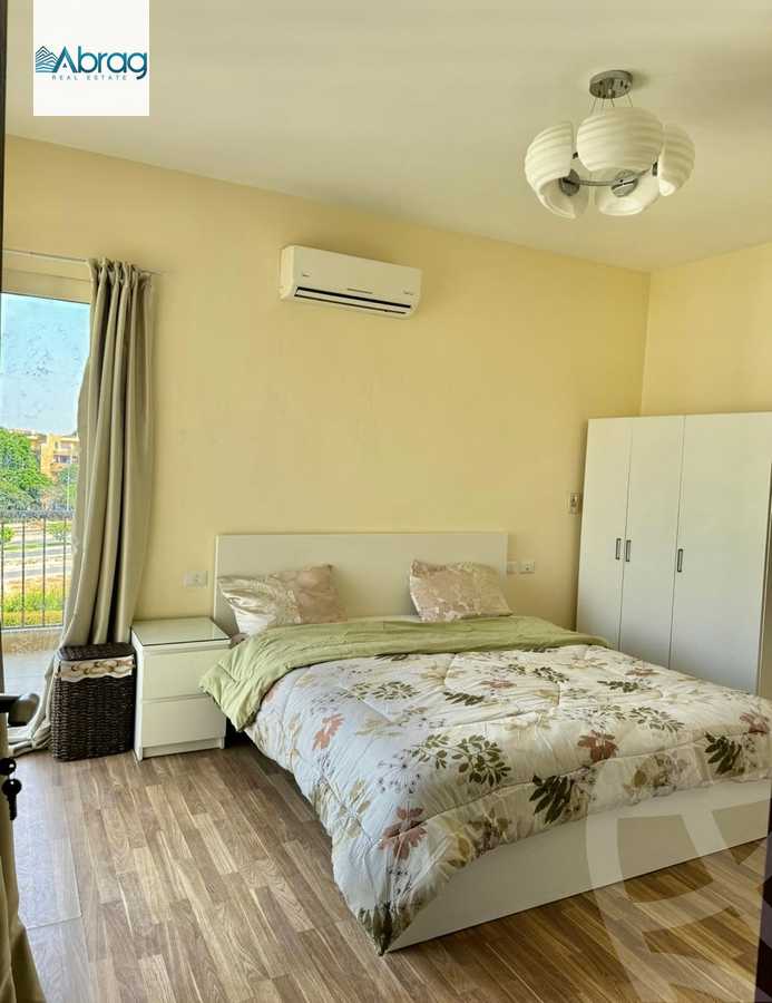 https://aqarmap.com.eg/en/listing/5637575-for-sale-cairo-el-sheikh-zayed-city-compounds-dh-drys