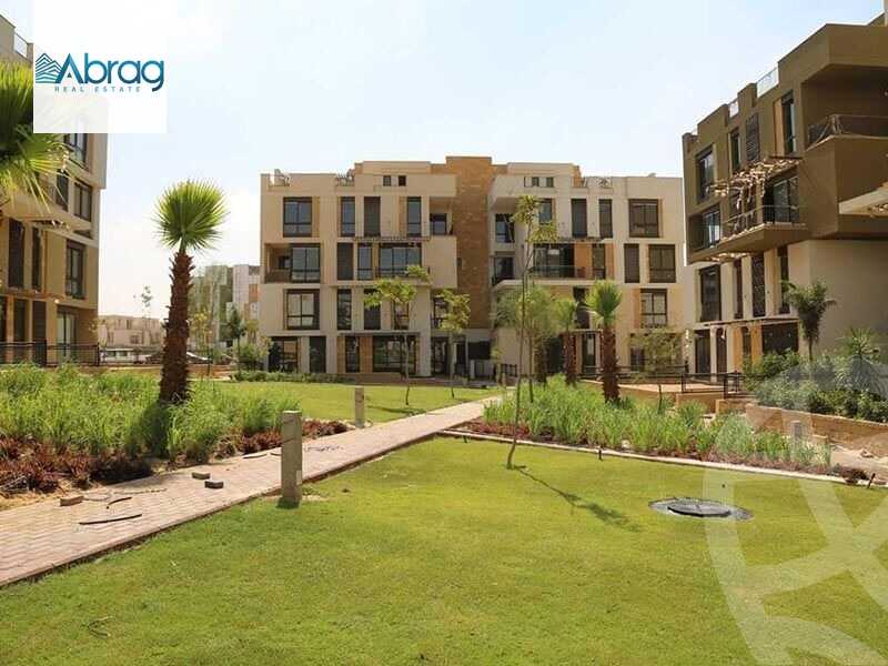 https://aqarmap.com.eg/ar/listing/5923768-for-sale-cairo-el-sheikh-zayed-city-compounds-kmbwnd-wyst-twn-swdyk