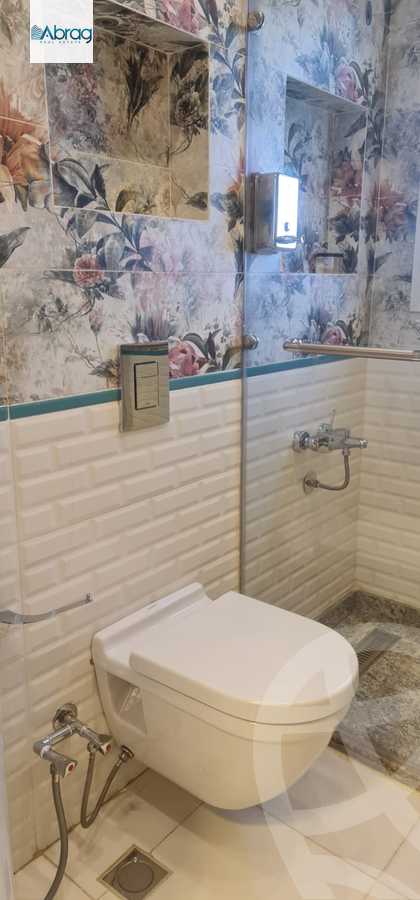 https://aqarmap.com.eg/en/listing/5944674-for-sale-cairo-el-sheikh-zayed-city-compounds-the-courtyard