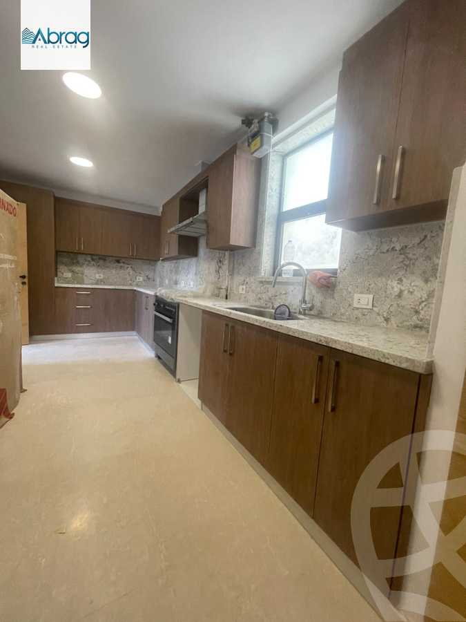 https://aqarmap.com.eg/en/listing/6023938-for-rent-cairo-el-sheikh-zayed-city-compounds-kmbwnd-wyst-twn-swdyk