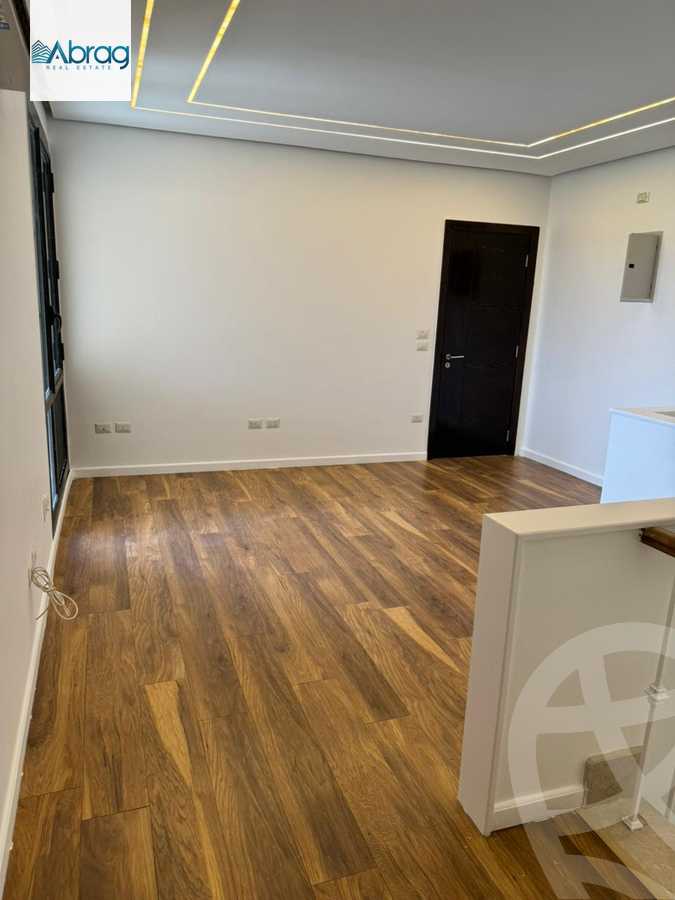 https://aqarmap.com.eg/en/listing/6032985-for-rent-cairo-el-sheikh-zayed-city-compounds-kmbwnd-wyst-twn-swdyk