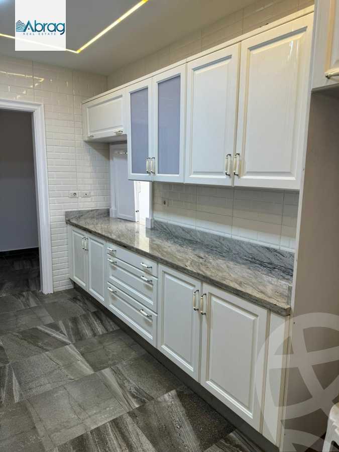 https://aqarmap.com.eg/en/listing/6032985-for-rent-cairo-el-sheikh-zayed-city-compounds-kmbwnd-wyst-twn-swdyk