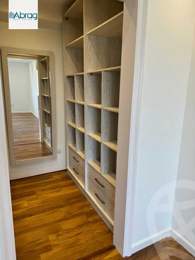 https://aqarmap.com.eg/en/listing/6032985-for-rent-cairo-el-sheikh-zayed-city-compounds-kmbwnd-wyst-twn-swdyk