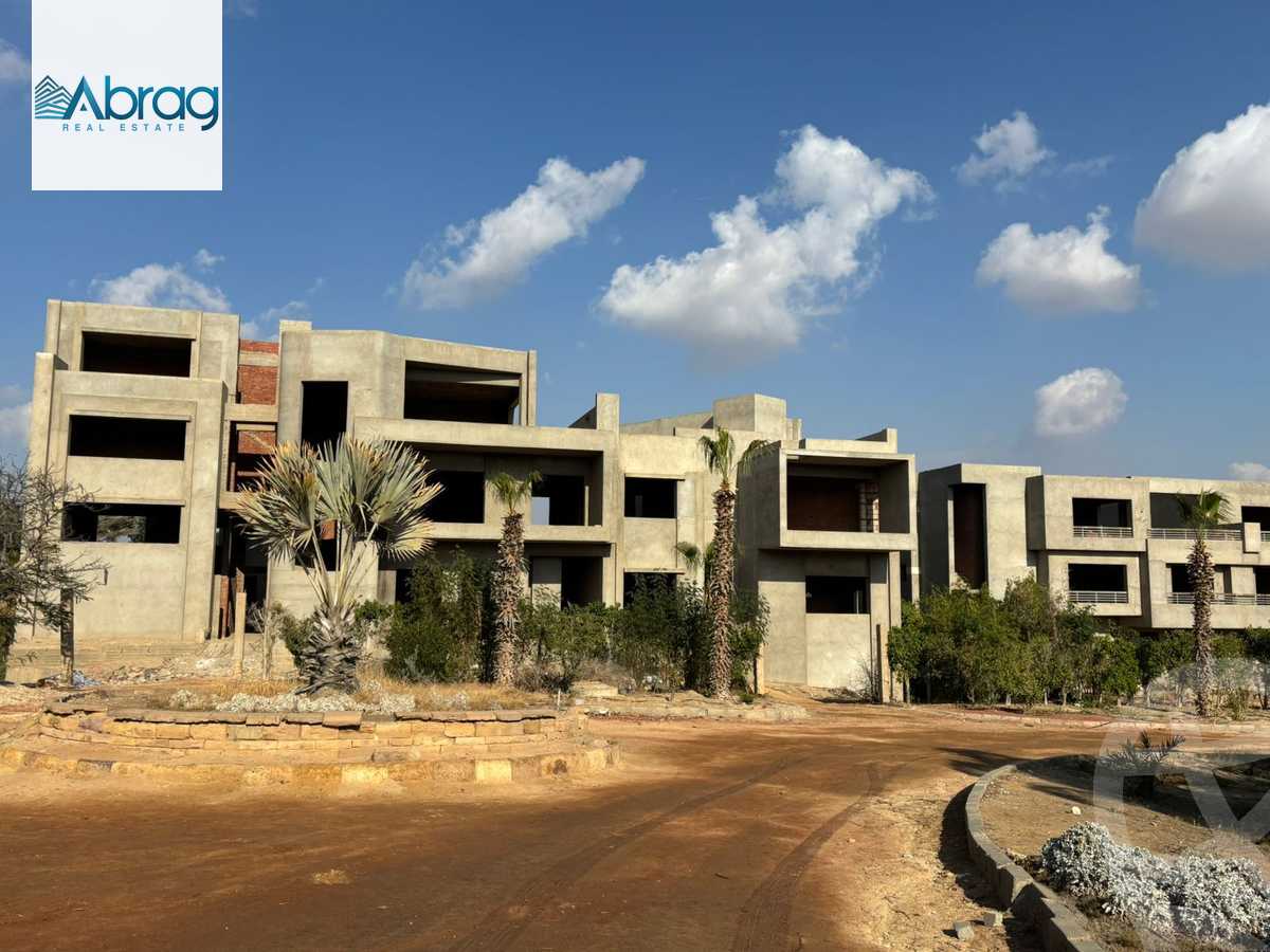 https://aqarmap.com.eg/en/listing/6107544-for-sale-cairo-el-sheikh-zayed-city-compounds-rewaya-compound-siac