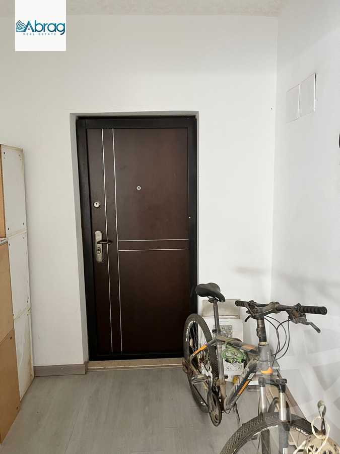 https://aqarmap.com.eg/en/listing/6118389-for-sale-cairo-el-sheikh-zayed-city-compounds-el-yasmeen-compound