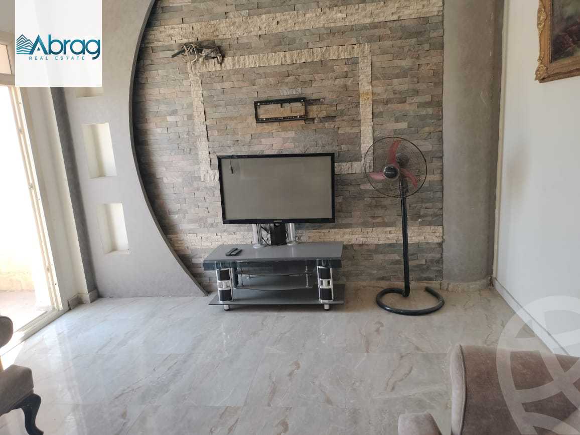 https://aqarmap.com.eg/ar/listing/6222221-for-sale-cairo-el-sheikh-zayed-city-compounds-el-yasmeen-compound