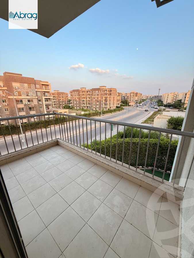 https://aqarmap.com.eg/en/listing/6240923-for-sale-cairo-el-sheikh-zayed-city-compounds-dh-drys