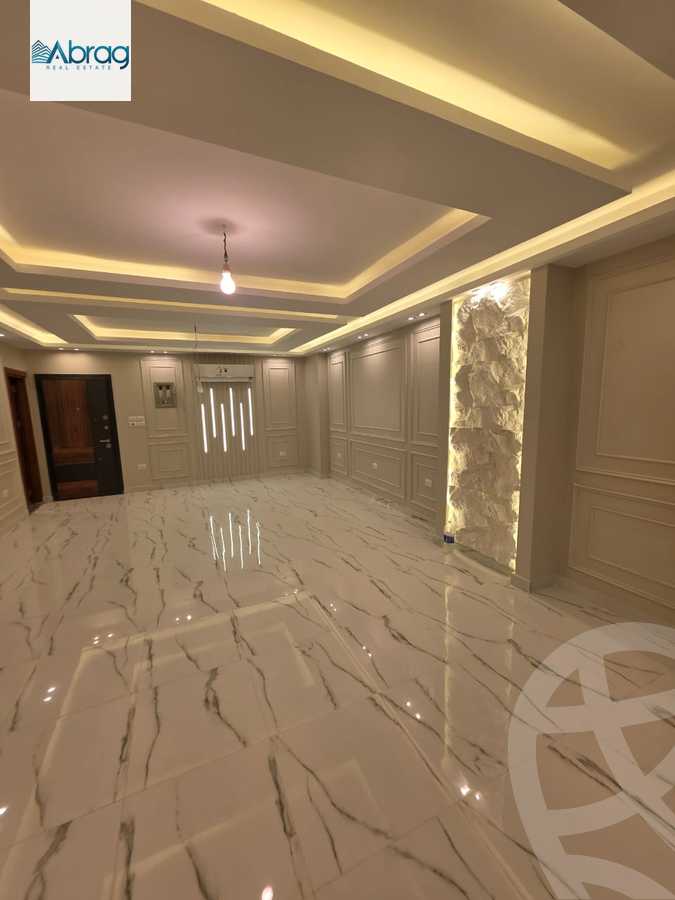 https://aqarmap.com.eg/en/listing/6331393-for-sale-cairo-el-sheikh-zayed-city-compounds-zayed-heights-compound