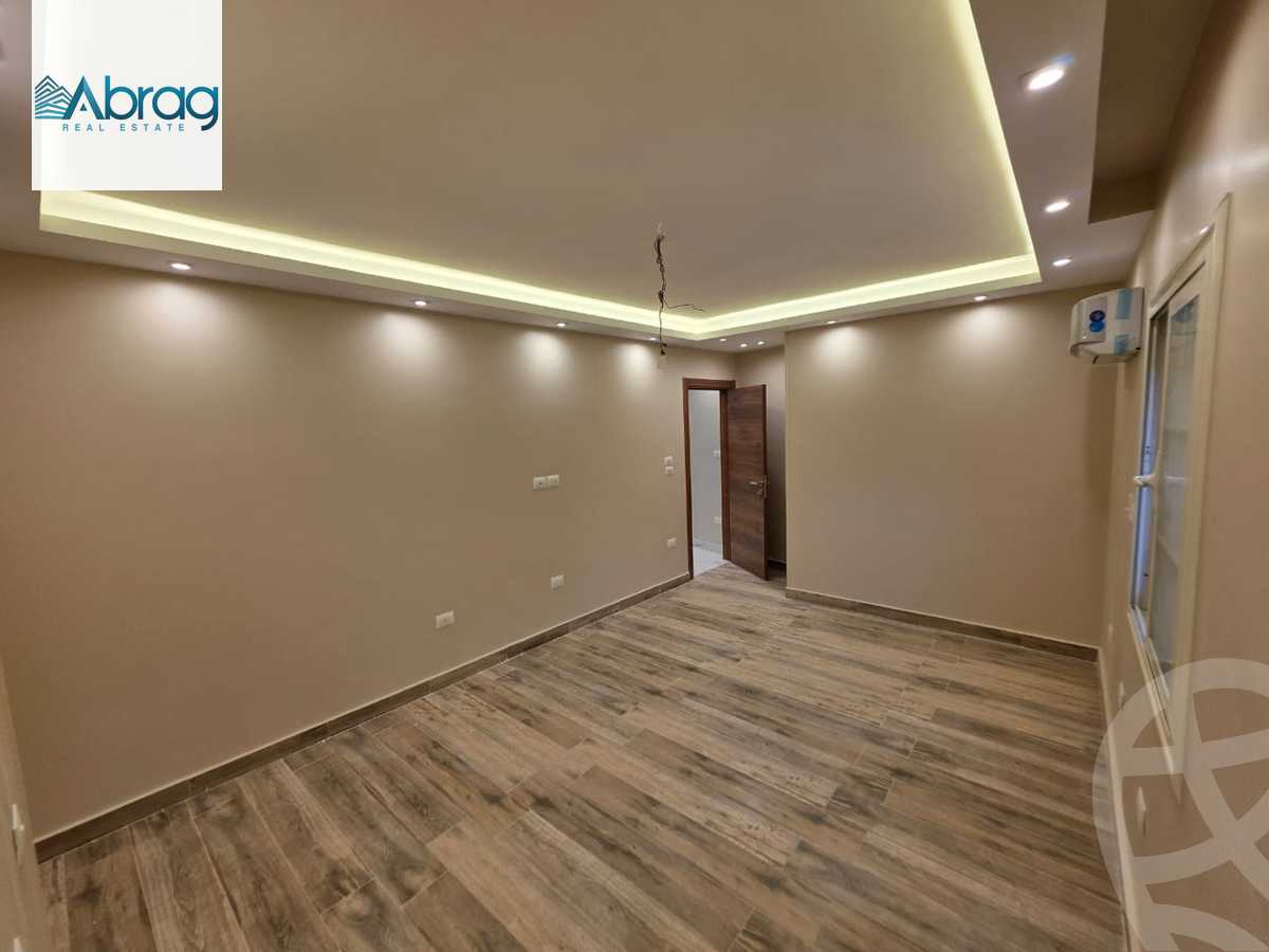 https://aqarmap.com.eg/en/listing/6331393-for-sale-cairo-el-sheikh-zayed-city-compounds-zayed-heights-compound