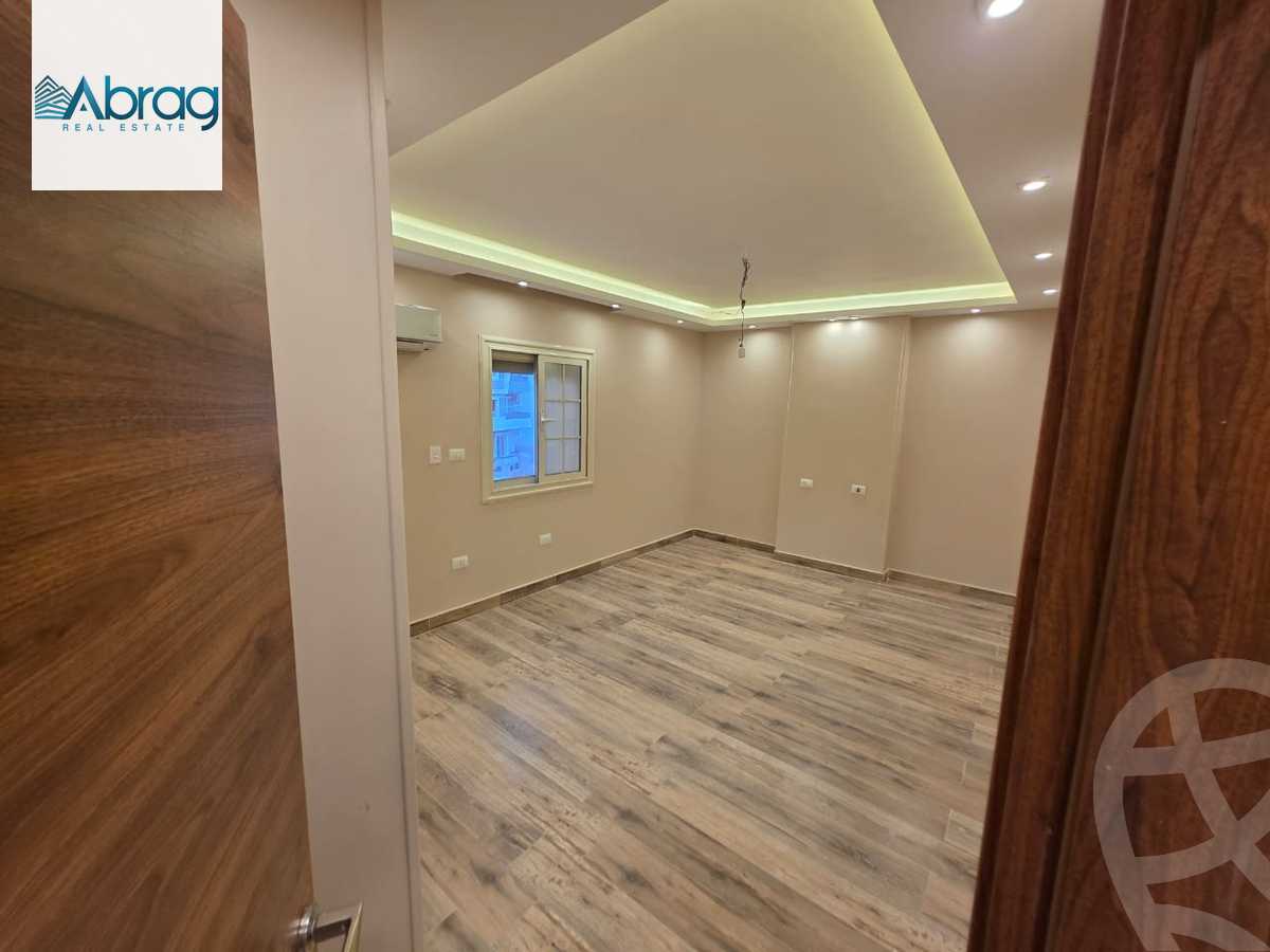 https://aqarmap.com.eg/en/listing/6331393-for-sale-cairo-el-sheikh-zayed-city-compounds-zayed-heights-compound