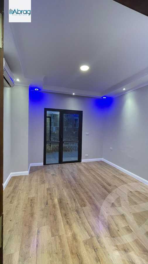 https://aqarmap.com.eg/ar/listing/6363226-for-sale-cairo-el-sheikh-zayed-city-compounds-the-courtyard