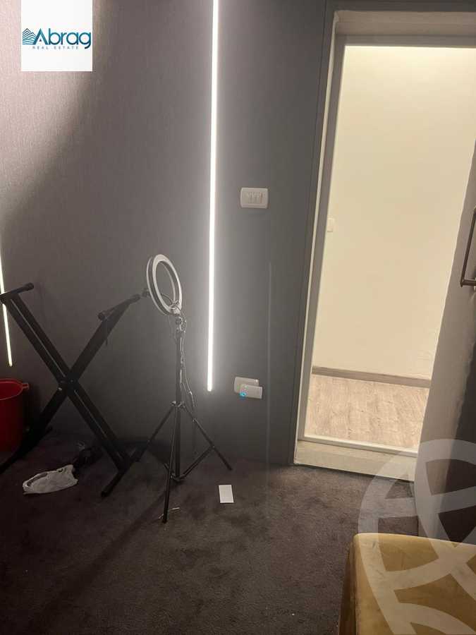 https://aqarmap.com.eg/en/listing/6424516-for-sale-cairo-el-sheikh-zayed-city-compounds-jn-2