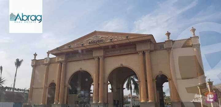 https://aqarmap.com.eg/ar/listing/4070992-for-sale-cairo-el-sheikh-zayed-city-compounds-in-sheikh-zayed-royal-city