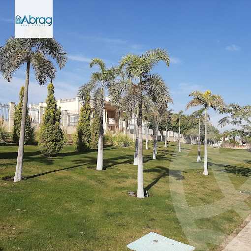 https://aqarmap.com.eg/ar/listing/4070992-for-sale-cairo-el-sheikh-zayed-city-compounds-in-sheikh-zayed-royal-city