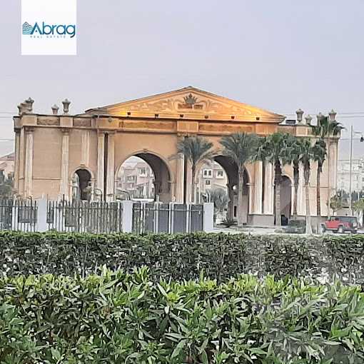 https://aqarmap.com.eg/ar/listing/4070992-for-sale-cairo-el-sheikh-zayed-city-compounds-in-sheikh-zayed-royal-city