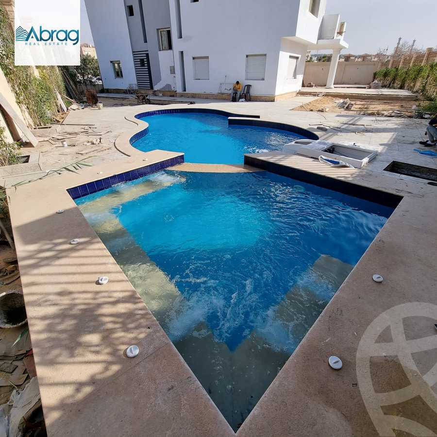 https://aqarmap.com.eg/ar/listing/4070992-for-sale-cairo-el-sheikh-zayed-city-compounds-in-sheikh-zayed-royal-city