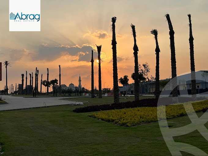 https://aqarmap.com.eg/ar/listing/4070992-for-sale-cairo-el-sheikh-zayed-city-compounds-in-sheikh-zayed-royal-city