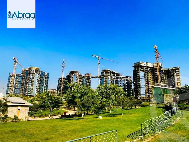https://aqarmap.com.eg/ar/listing/4187255-for-sale-cairo-el-sheikh-zayed-city-compounds-zyd-wr-llttwyr