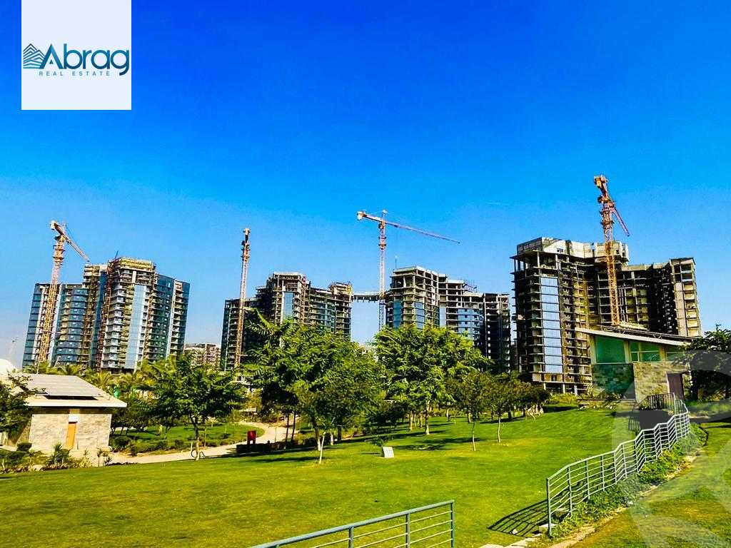 https://aqarmap.com.eg/ar/listing/4187255-for-sale-cairo-el-sheikh-zayed-city-compounds-zyd-wr-llttwyr