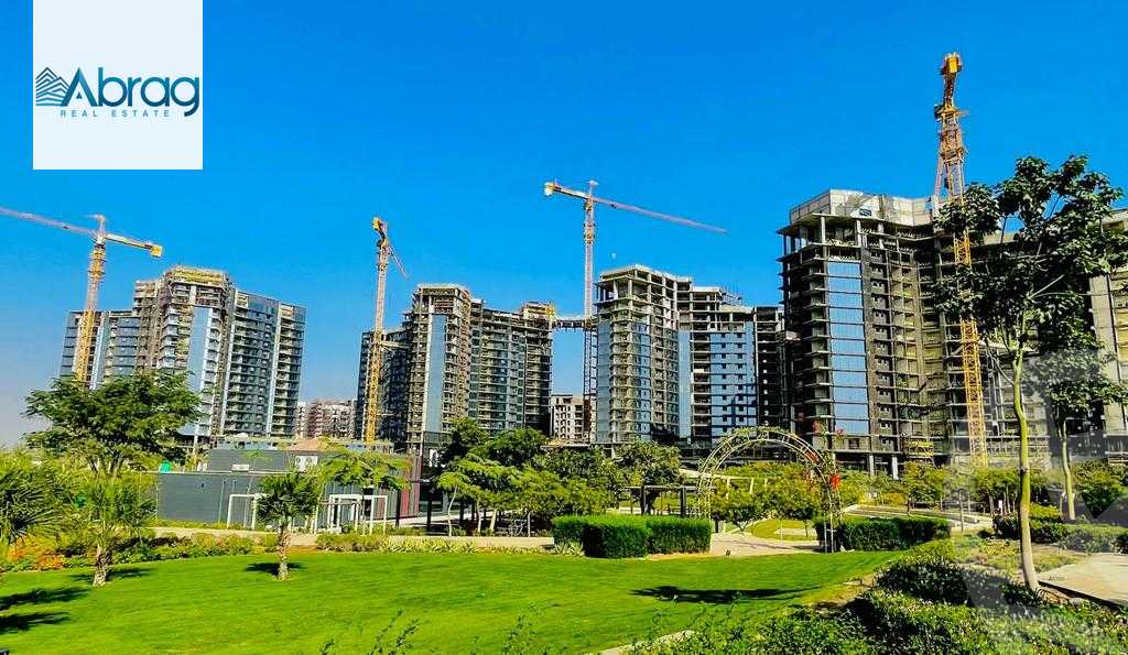 https://aqarmap.com.eg/ar/listing/4187255-for-sale-cairo-el-sheikh-zayed-city-compounds-zyd-wr-llttwyr