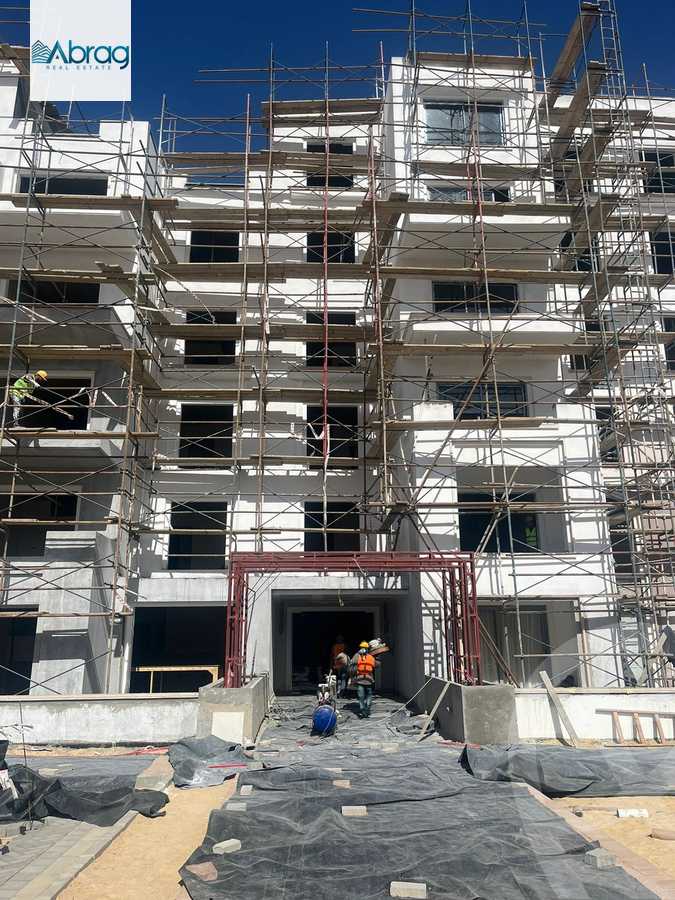 https://aqarmap.com.eg/en/listing/4213254-for-sale-cairo-el-sheikh-zayed-city-compounds-kmbwnd-fyldj-wyst-dr-llttwyr