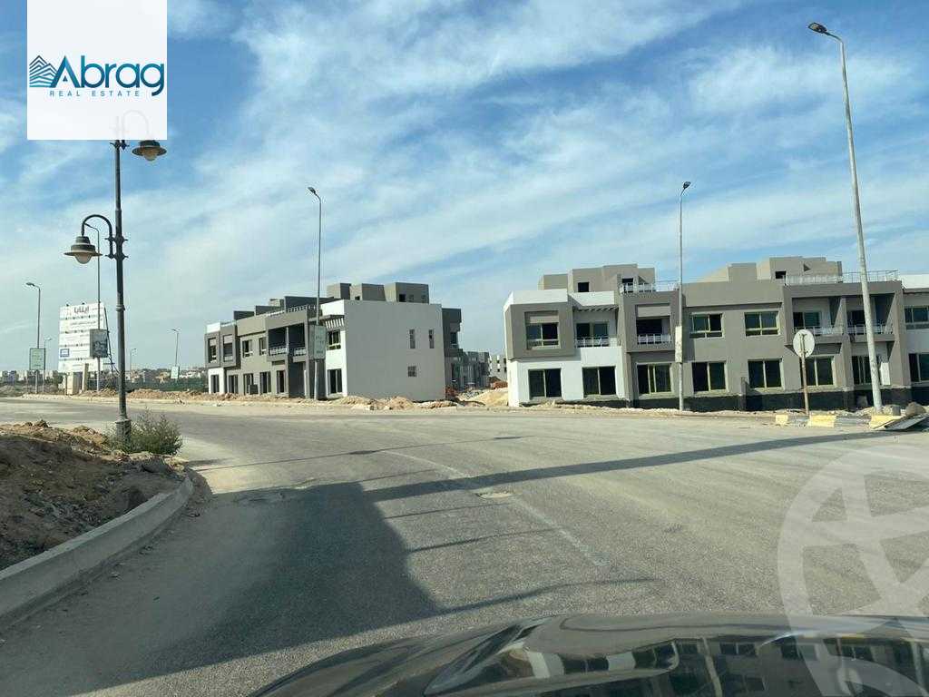 https://aqarmap.com.eg/en/listing/4215217-for-sale-cairo-el-sheikh-zayed-city-compounds-in-sheikh-zayed-etapa
