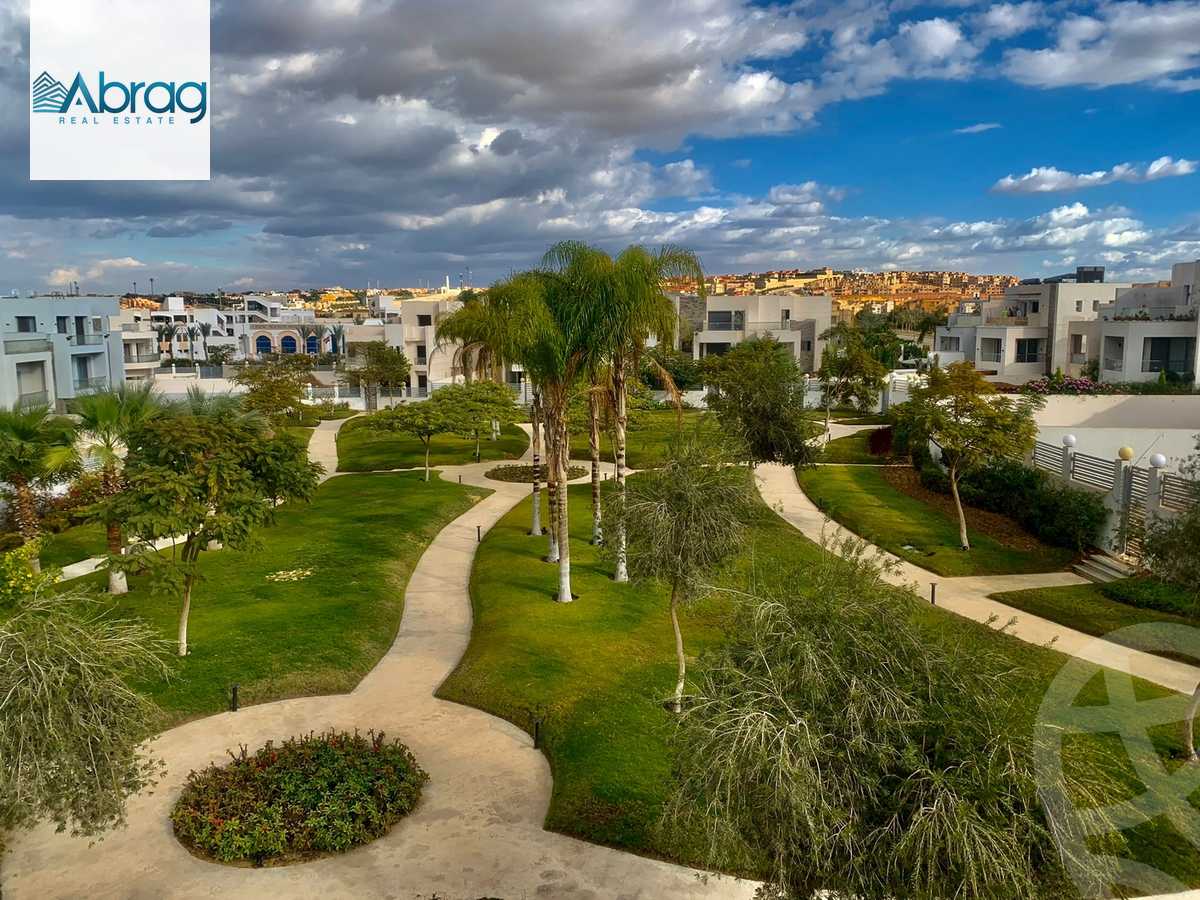 https://aqarmap.com.eg/en/listing/4216490-for-sale-cairo-6th-of-october-compounds-cleopatra-square