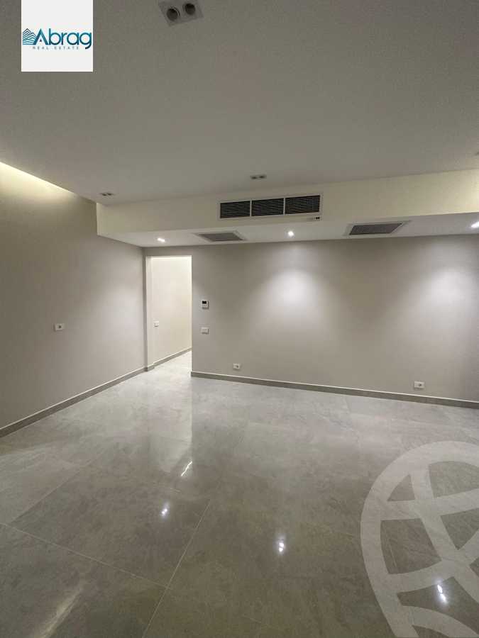 https://aqarmap.com.eg/ar/listing/4779850-for-sale-cairo-el-sheikh-zayed-city-compounds-syks-wyst-swdyk