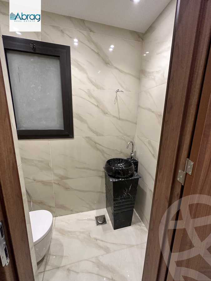 https://aqarmap.com.eg/ar/listing/4779850-for-sale-cairo-el-sheikh-zayed-city-compounds-syks-wyst-swdyk