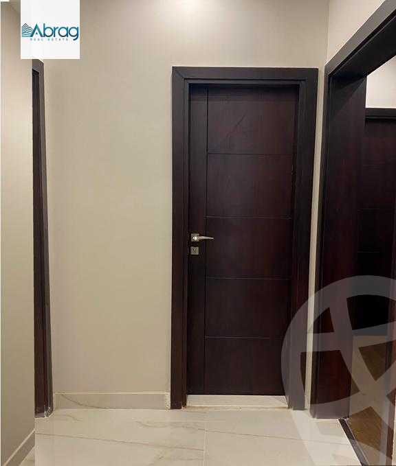 https://aqarmap.com.eg/ar/listing/4858429-for-sale-cairo-el-sheikh-zayed-city-compounds-the-courtyard