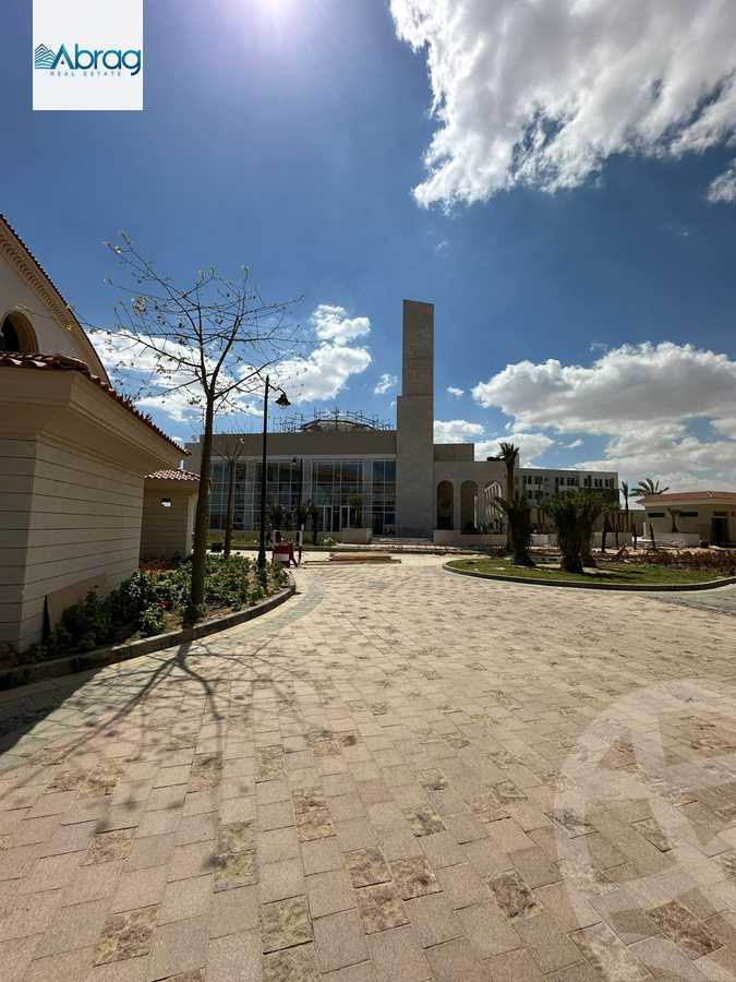https://aqarmap.com.eg/en/listing/5513507-for-sale-cairo-el-sheikh-zayed-city-compounds-kmbwnd-fyldj-wyst-dr-llttwyr