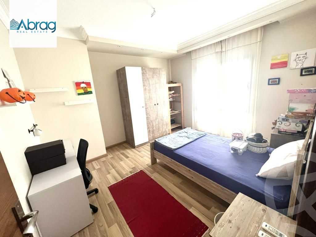 https://aqarmap.com.eg/ar/listing/6212922-for-rent-cairo-el-sheikh-zayed-city-compounds-kmbwnd-wyst-twn-swdyk