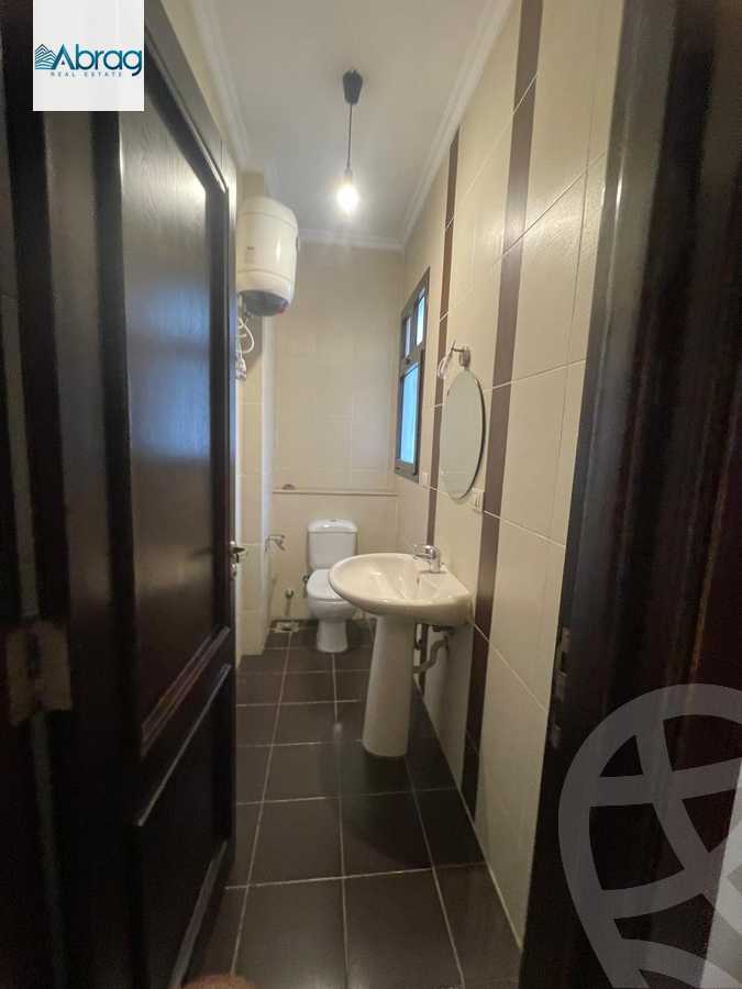 https://aqarmap.com.eg/en/listing/6213009-for-rent-cairo-el-sheikh-zayed-city-compounds-kmbwnd-wyst-twn-swdyk
