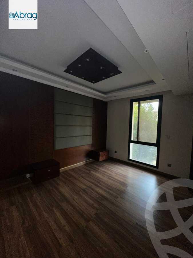 https://aqarmap.com.eg/en/listing/6213037-for-sale-cairo-el-sheikh-zayed-city-compounds-kmbwnd-wyst-twn-swdyk