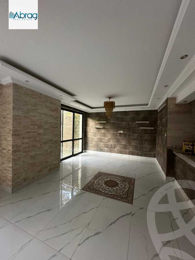 https://aqarmap.com.eg/ar/listing/6231117-for-sale-cairo-el-sheikh-zayed-city-compounds-royal-city