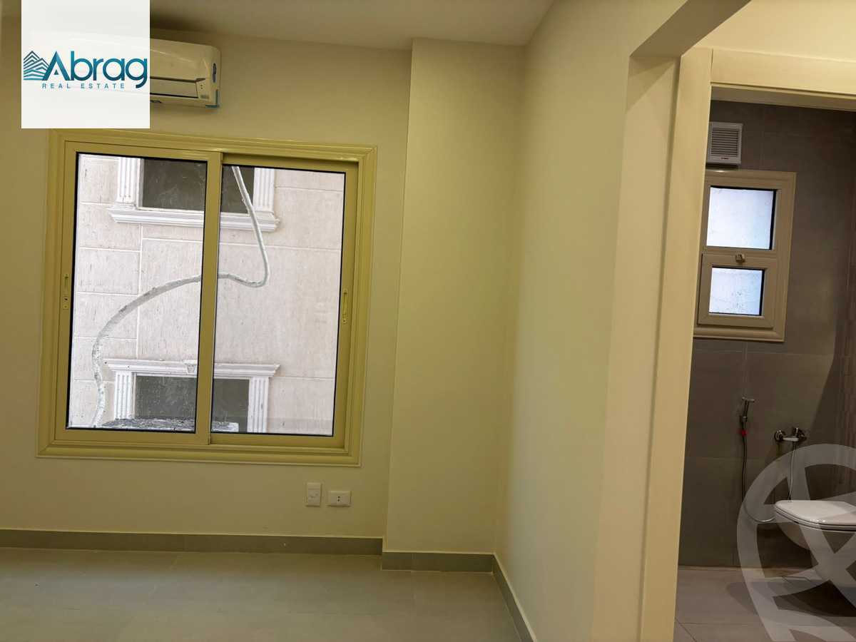 https://aqarmap.com.eg/en/listing/6250855-for-sale-cairo-el-sheikh-zayed-city-compounds-tiamo-city