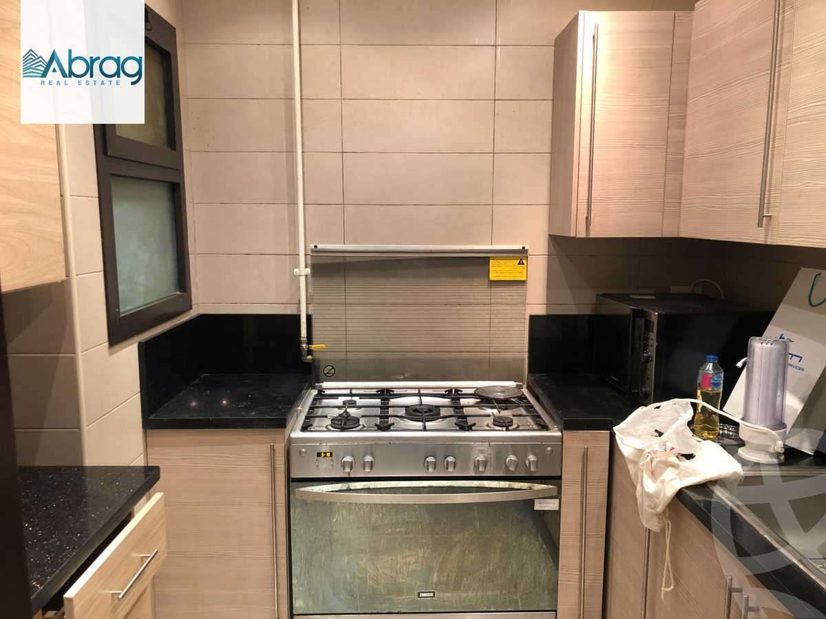 https://aqarmap.com.eg/ar/listing/6250944-for-rent-cairo-el-sheikh-zayed-city-compounds-kmbwnd-wyst-twn-swdyk