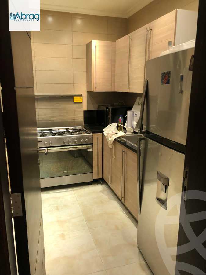 https://aqarmap.com.eg/ar/listing/6250944-for-rent-cairo-el-sheikh-zayed-city-compounds-kmbwnd-wyst-twn-swdyk