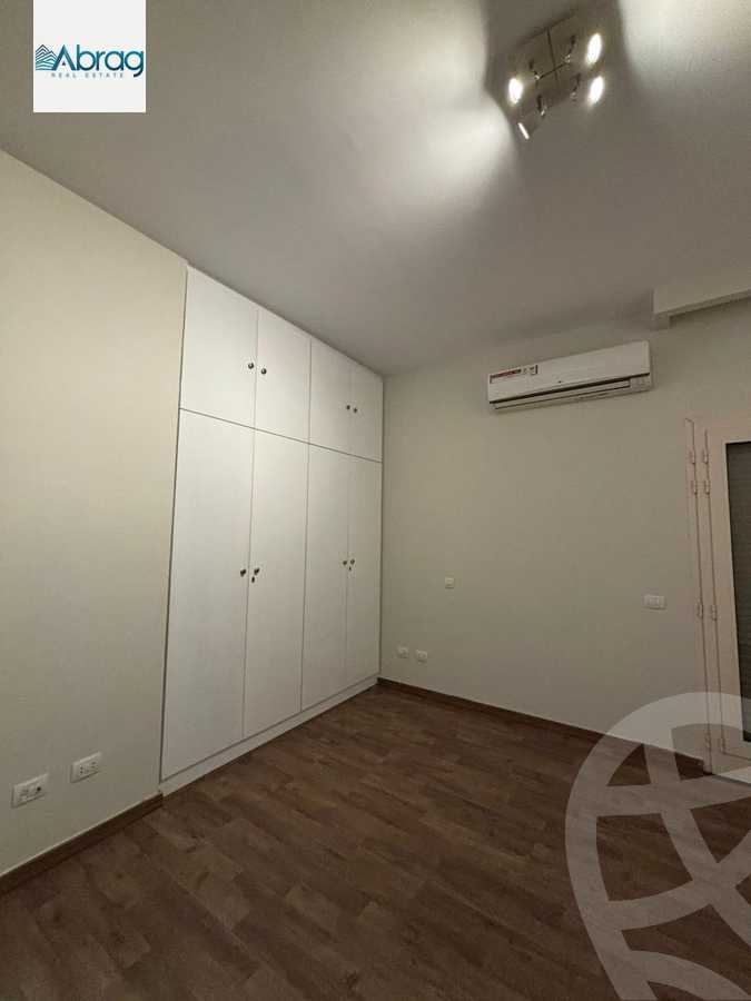 https://aqarmap.com.eg/ar/listing/6251088-for-rent-cairo-el-sheikh-zayed-city-compounds-kmbwnd-fyldj-wyst-dr-llttwyr