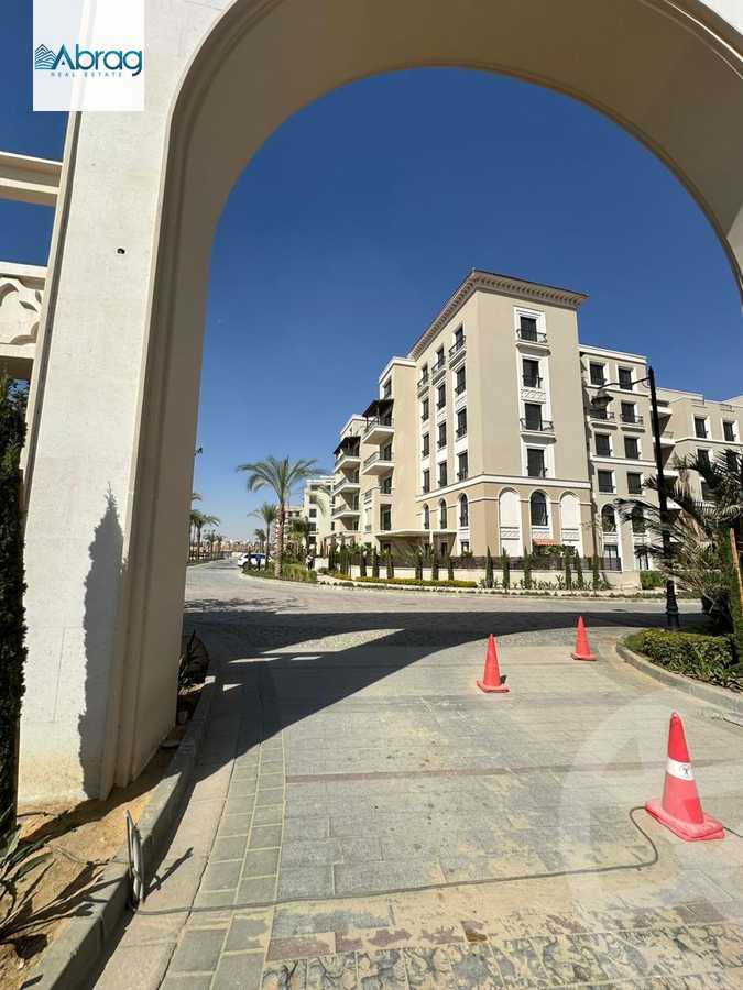 https://aqarmap.com.eg/ar/listing/6272701-for-sale-cairo-el-sheikh-zayed-city-compounds-kmbwnd-fyldj-wyst-dr-llttwyr