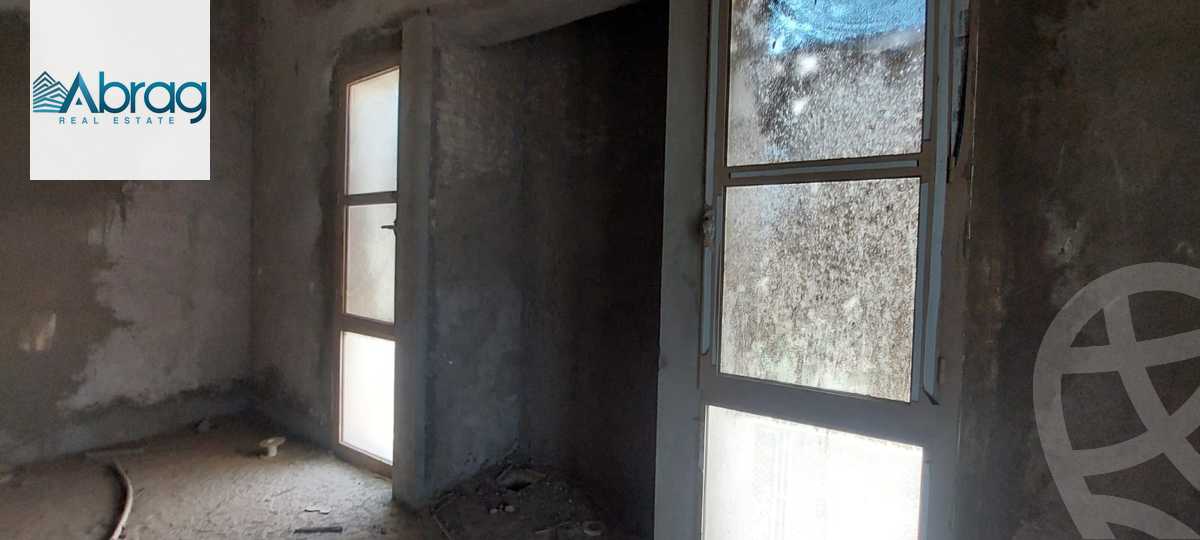 https://aqarmap.com.eg/ar/listing/6296128-for-sale-cairo-el-sheikh-zayed-city-compounds-kmbwnd-ljry-swdyk