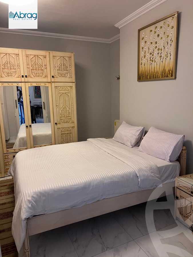 https://aqarmap.com.eg/ar/listing/6326818-for-rent-cairo-el-sheikh-zayed-city-compounds-kmbwnd-wyst-twn-swdyk
