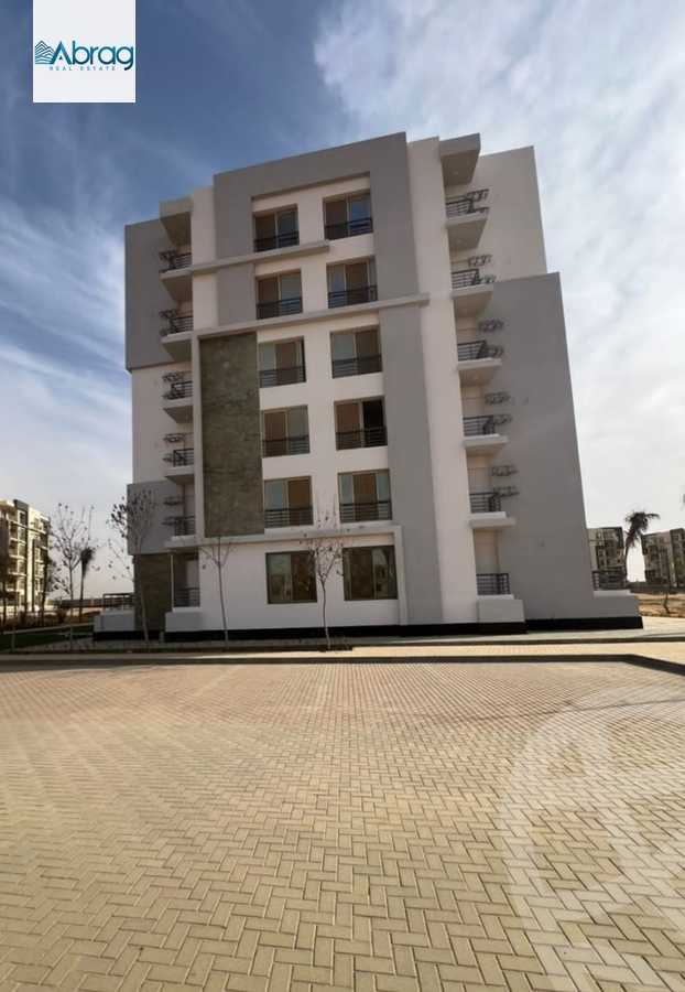 https://aqarmap.com.eg/en/listing/6592833-for-sale-cairo-el-sheikh-zayed-city-lshykh-zyd-ljdyd-west-view-residence-hdp